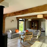 Le Clos Des Granges Feriehus *